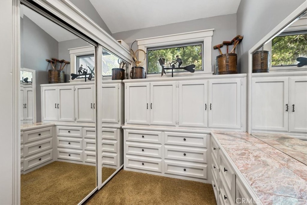 12500 Cenegal Road Atascadero, CA 93422 - Photo 28 of 75 Dressing room