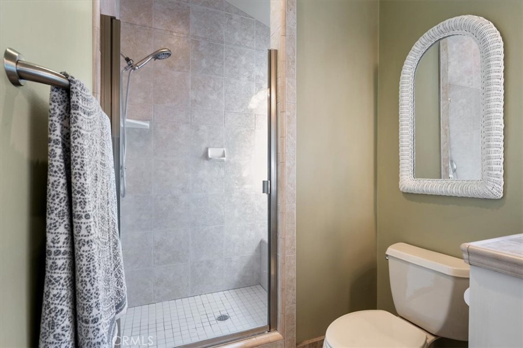 12500 Cenegal Road Atascadero, CA 93422 - Photo 32 of 75 Upstairs bathroom