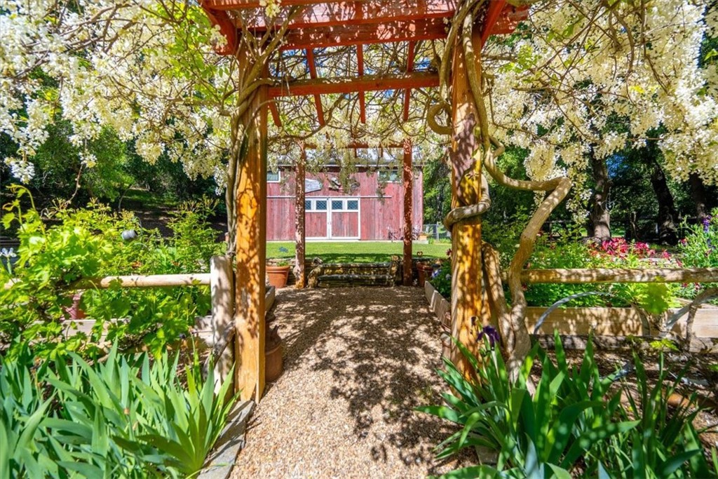12500 Cenegal Road Atascadero, CA 93422 - Photo 42 of 75 Garden