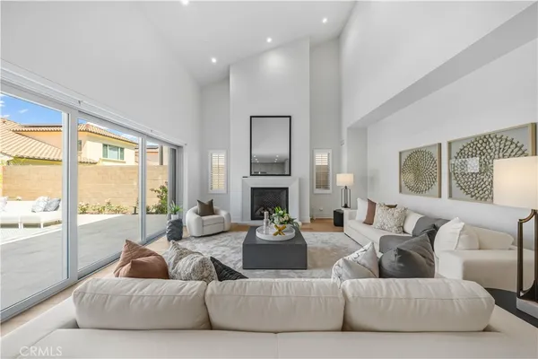 $3,780,000 | 237 Pinnacle, Irvine, CA 92602