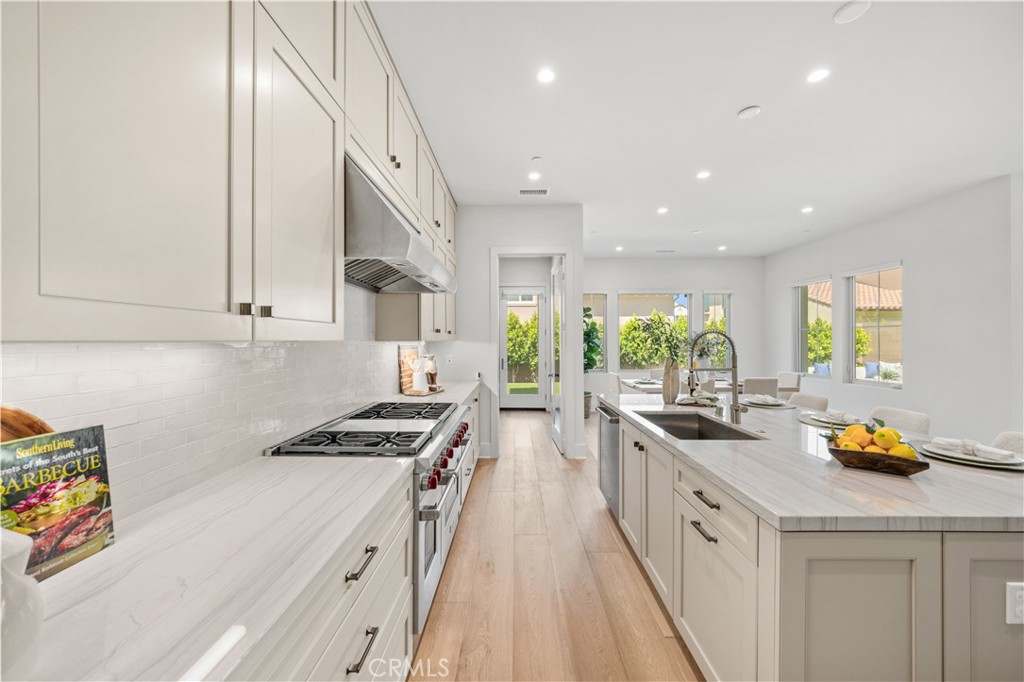 237 Pinnacle Irvine, CA 92602 - Photo 12 of 56