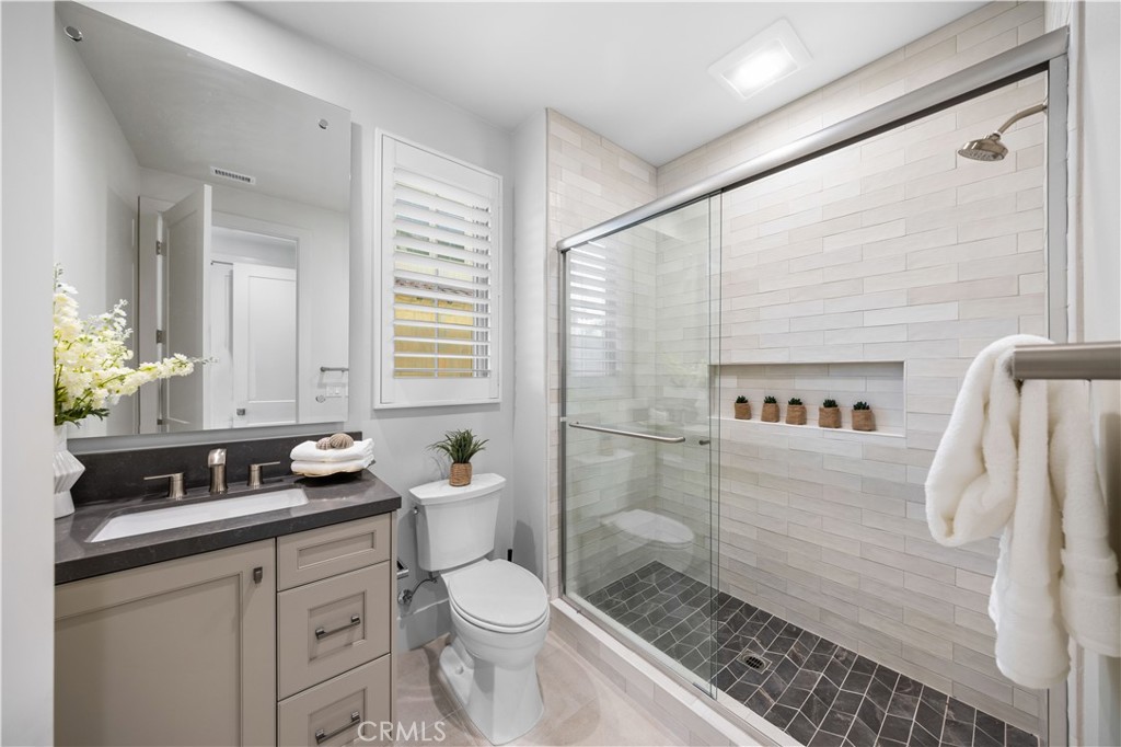 237 Pinnacle Irvine, CA 92602 - Photo 25 of 56