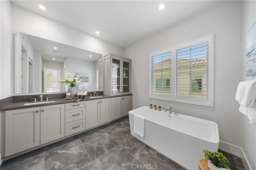 237 Pinnacle Irvine, CA 92602 - Photo 34 of 56