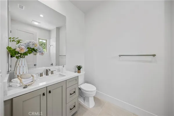 $3,780,000 | 237 Pinnacle, Irvine, CA 92602