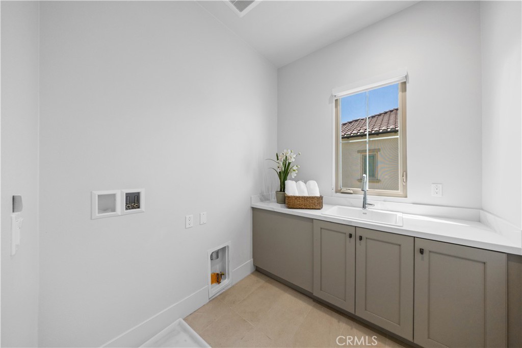 237 Pinnacle Irvine, CA 92602 - Photo 44 of 56