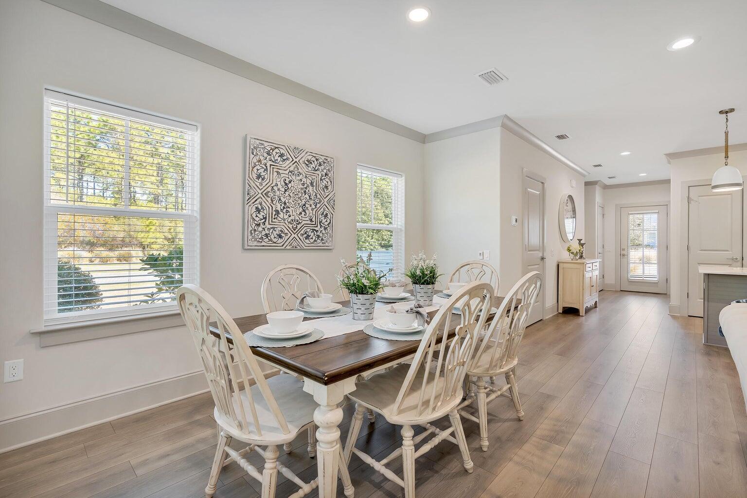 35 Golden Bell Ct Inlet Beach, Unit 35D Inlet Beach, FL 32461 - Photo 17 of 41 WSO TOWNHOME PIC DINING