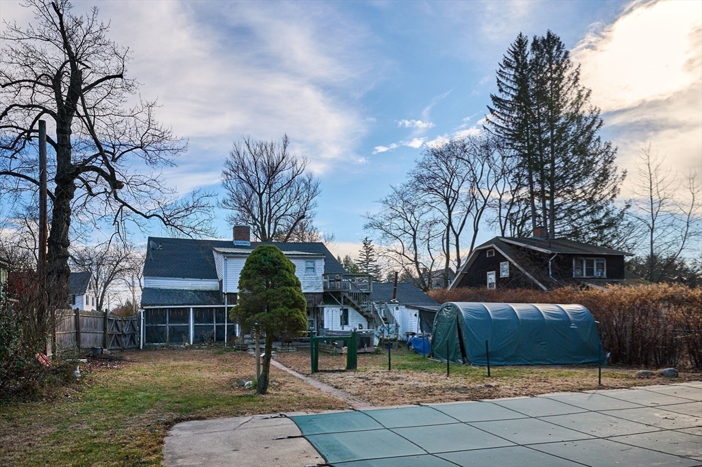 283 South Street Northampton, MA 01060 - Photo 18 of 32 a front view of a house with a yard