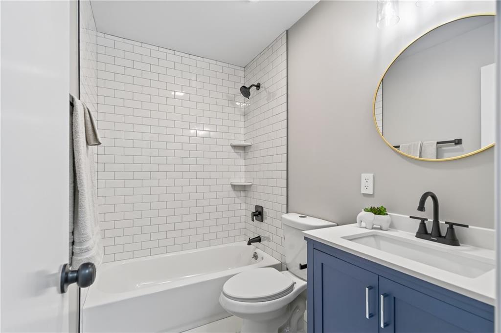 3016 Porter Road Independence, MO 64055 - Photo 18 of 26 Gallery Image 18