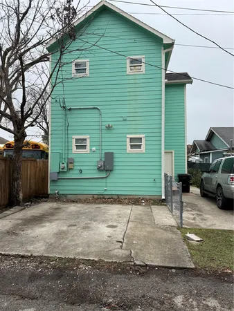 $795 | 5201 Leeland Street, Unit B, Houston, TX 77023