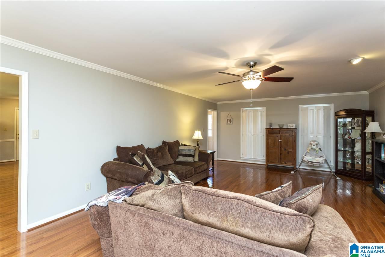 2044 Shagbark Road Hoover, AL 35244 - Photo 10 of 38 Gallery Image 10