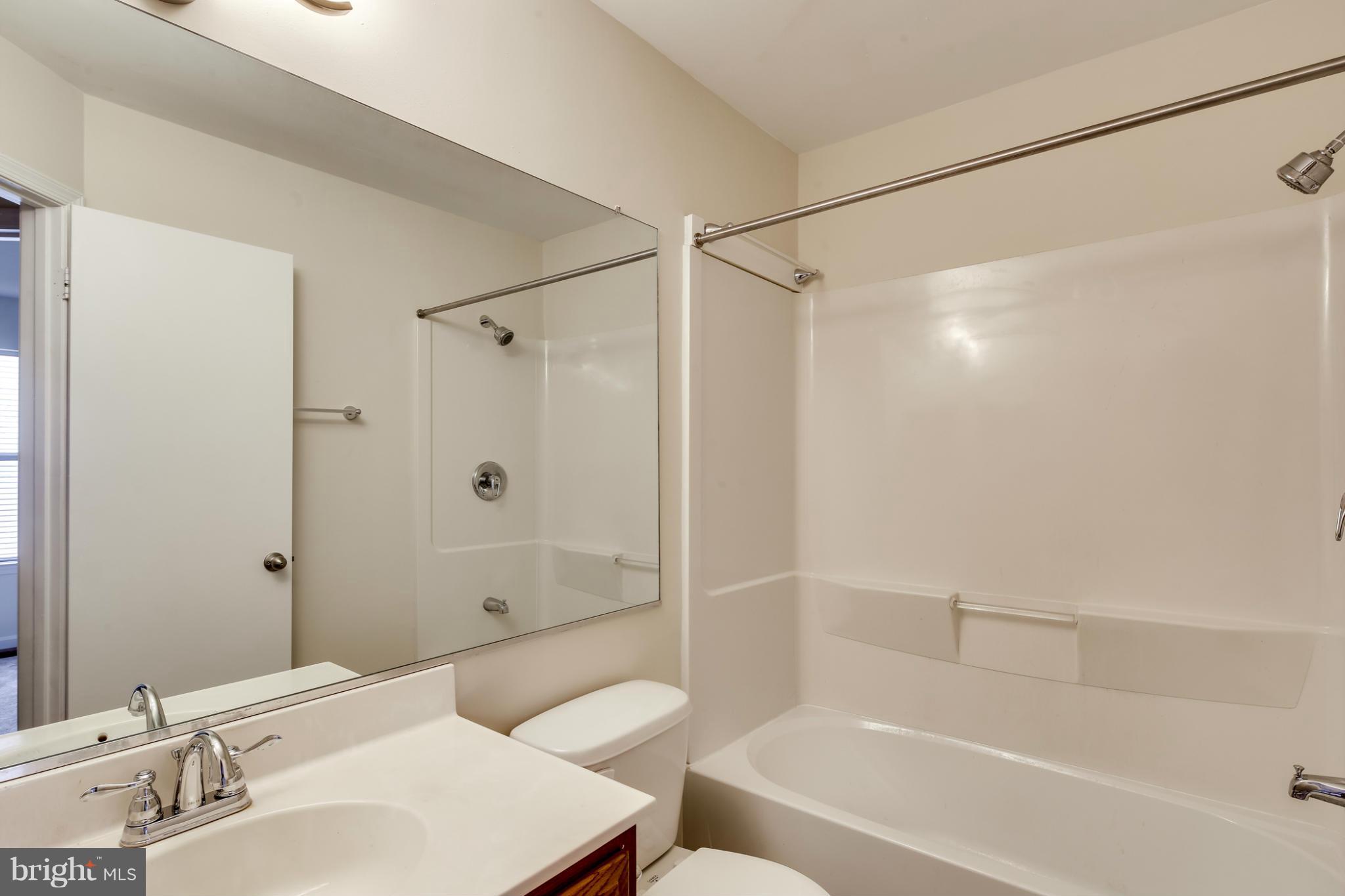 9520 Clocktower Lane Columbia, MD 21046 - Photo 23 of 30 Bath