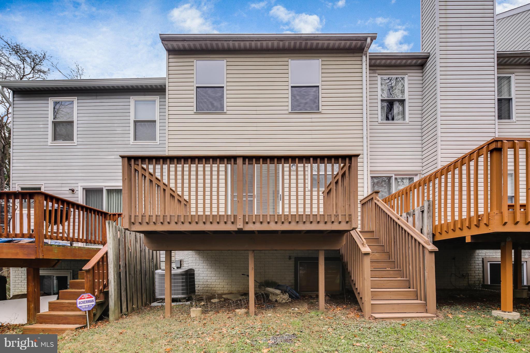 9520 Clocktower Lane Columbia, MD 21046 - Photo 29 of 30 Exterior (Rear)