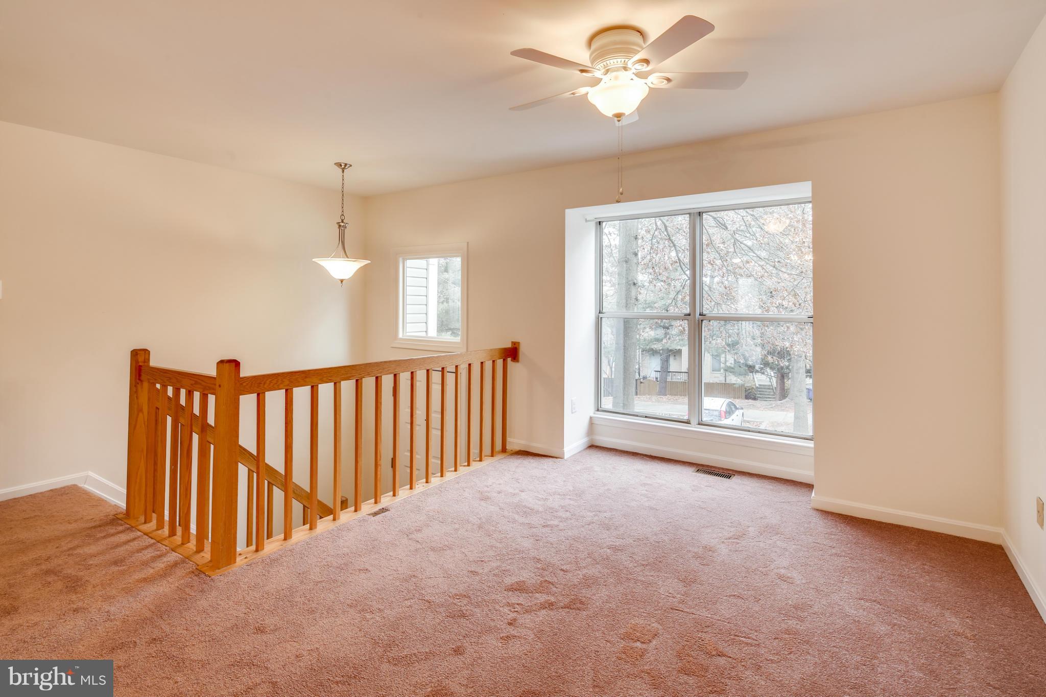 9520 Clocktower Lane Columbia, MD 21046 - Photo 5 of 30 Living Room