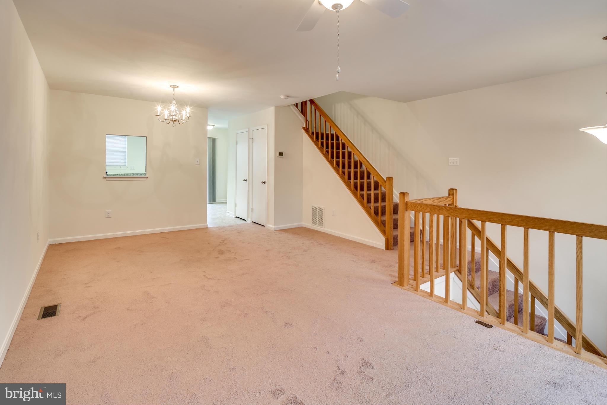9520 Clocktower Lane Columbia, MD 21046 - Photo 8 of 30 Living Room