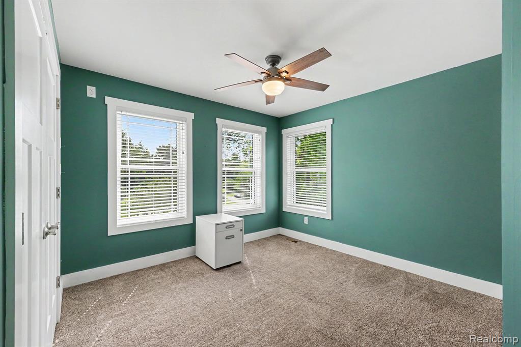 1660 Winthrop Road Bloomfield Hills, MI 48302 - Photo 22 of 38