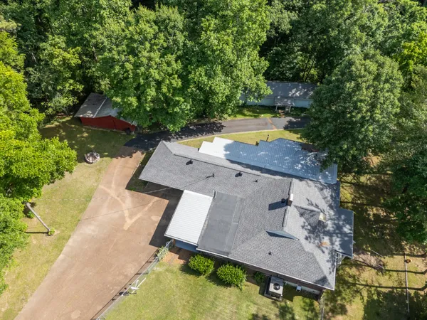 $399,900 | 498 Highway 100, Centerville, TN 37033