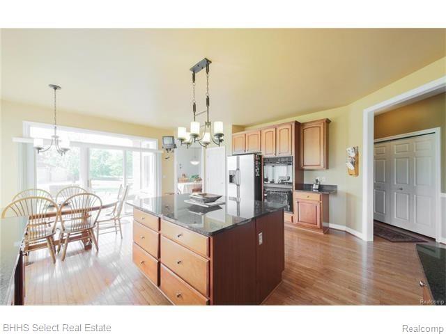 48391 Inveraray Road Canton, MI 48188 - Photo 20 of 41 GetMedia (18).jpg