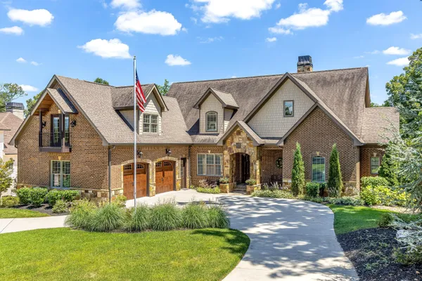 $1,800,000 | 7860 Giorgio Circle, Ooltewah, TN 37363