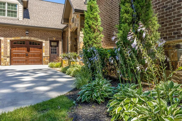 $1,800,000 | 7860 Giorgio Circle, Ooltewah, TN 37363