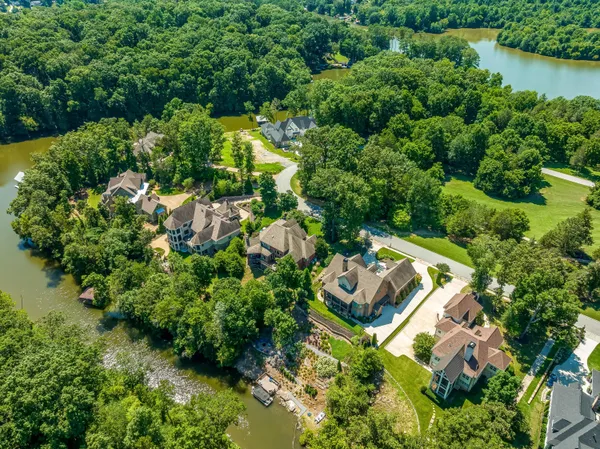 $1,800,000 | 7860 Giorgio Circle, Ooltewah, TN 37363