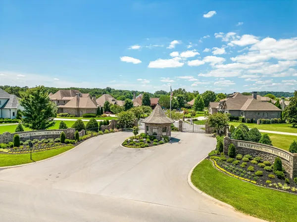 $1,800,000 | 7860 Giorgio Circle, Ooltewah, TN 37363