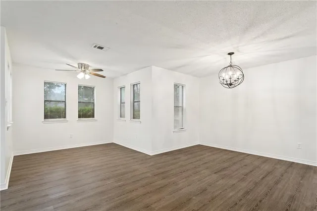 $1,500 | 305 Teal Court, Mandeville, LA 70448