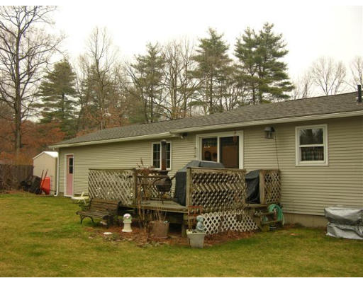 40 Labelle Drive Springfield, MA 01129 - Photo 2 of 8 Gallery Image 2