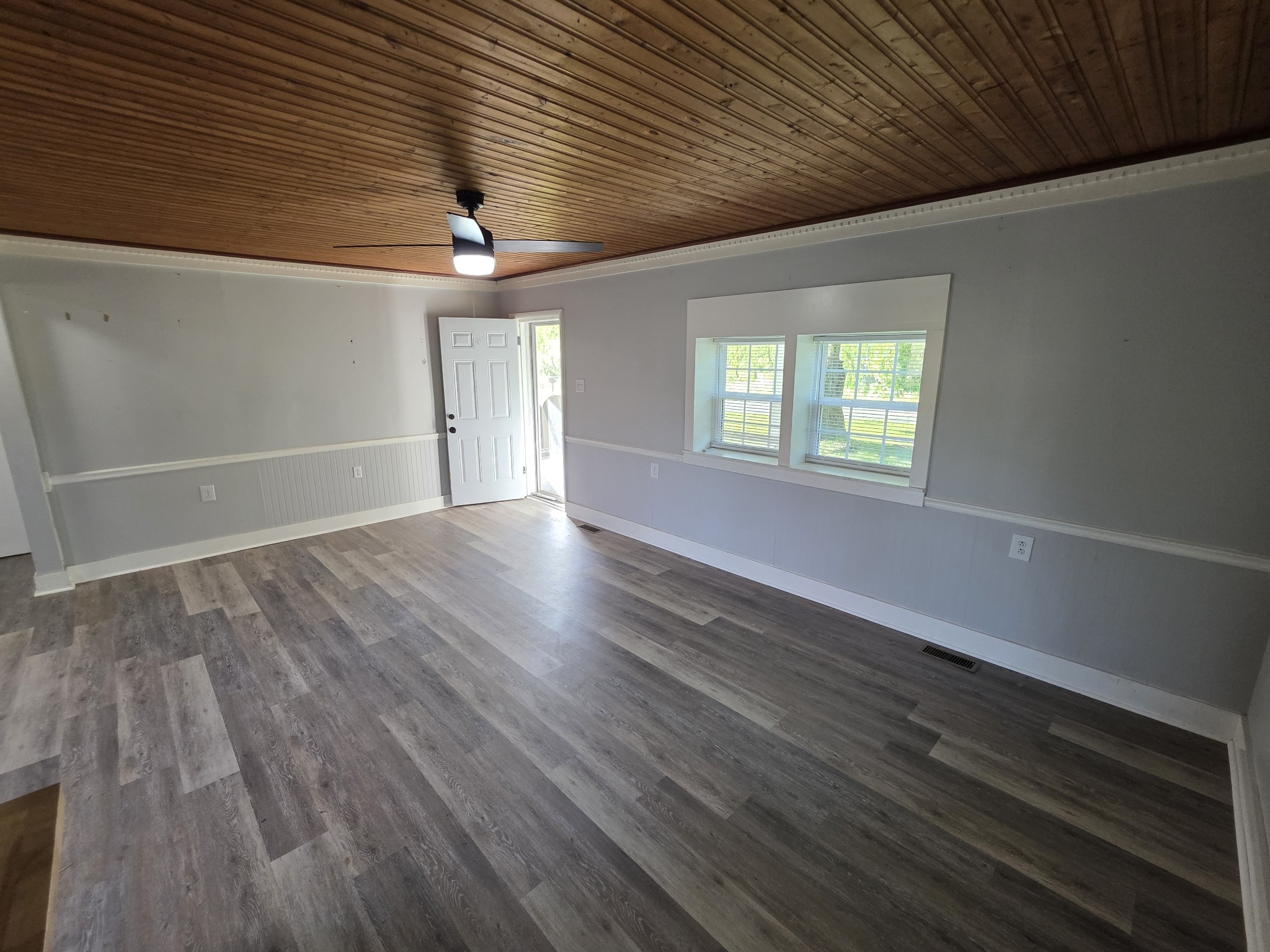 8988 Lyles Road Lyles, TN 37098 - Photo 7 of 24