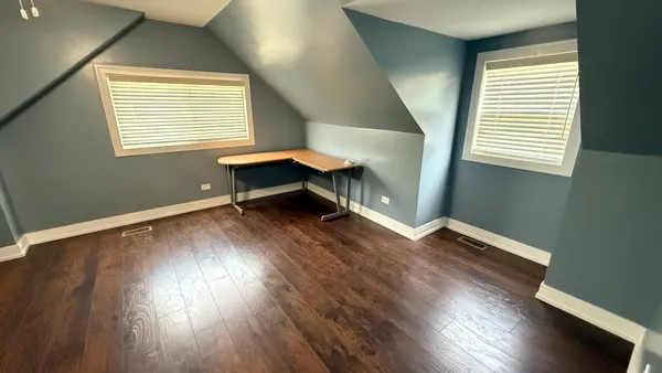 $3,200 | 8408 South Lorel Avenue, Burbank, IL 60459