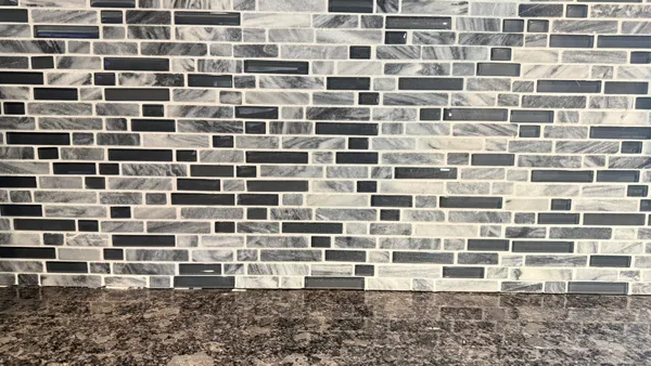 $3,200 | 8408 South Lorel Avenue, Burbank, IL 60459