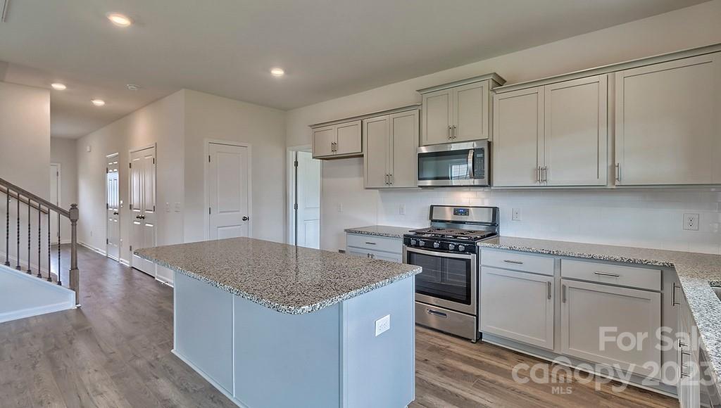330 Ridgeview Lane Mars Hill, NC 28754 - Photo 8 of 18 Gallery Image 8