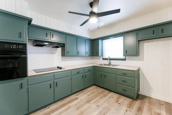 $1,300 | 2712 37th Street, Lubbock, TX 79413