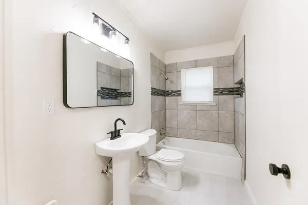 $1,300 | 2712 37th Street, Lubbock, TX 79413