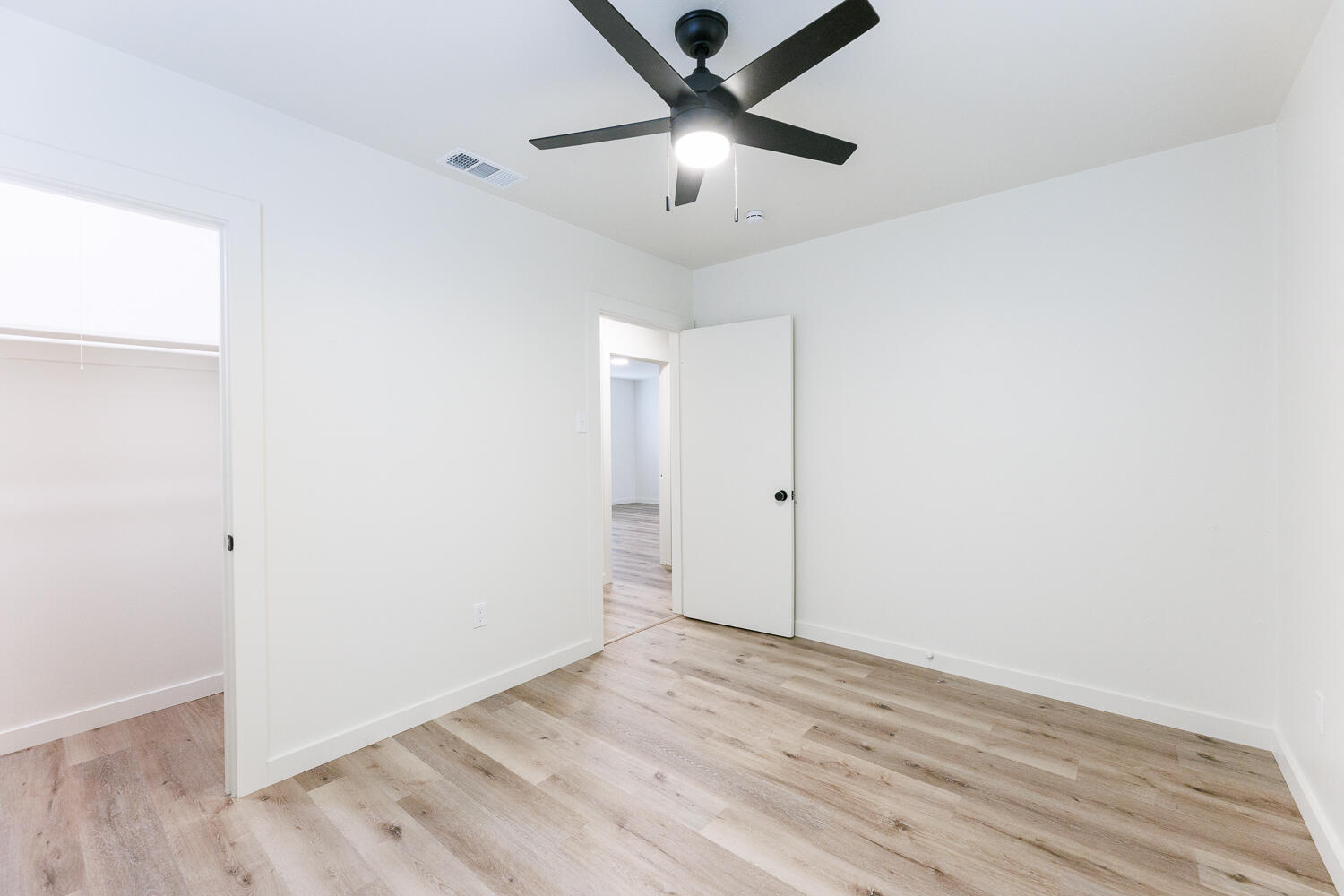2712 37th Street Lubbock, TX 79413 - Photo 29 of 30 2712 37th-49