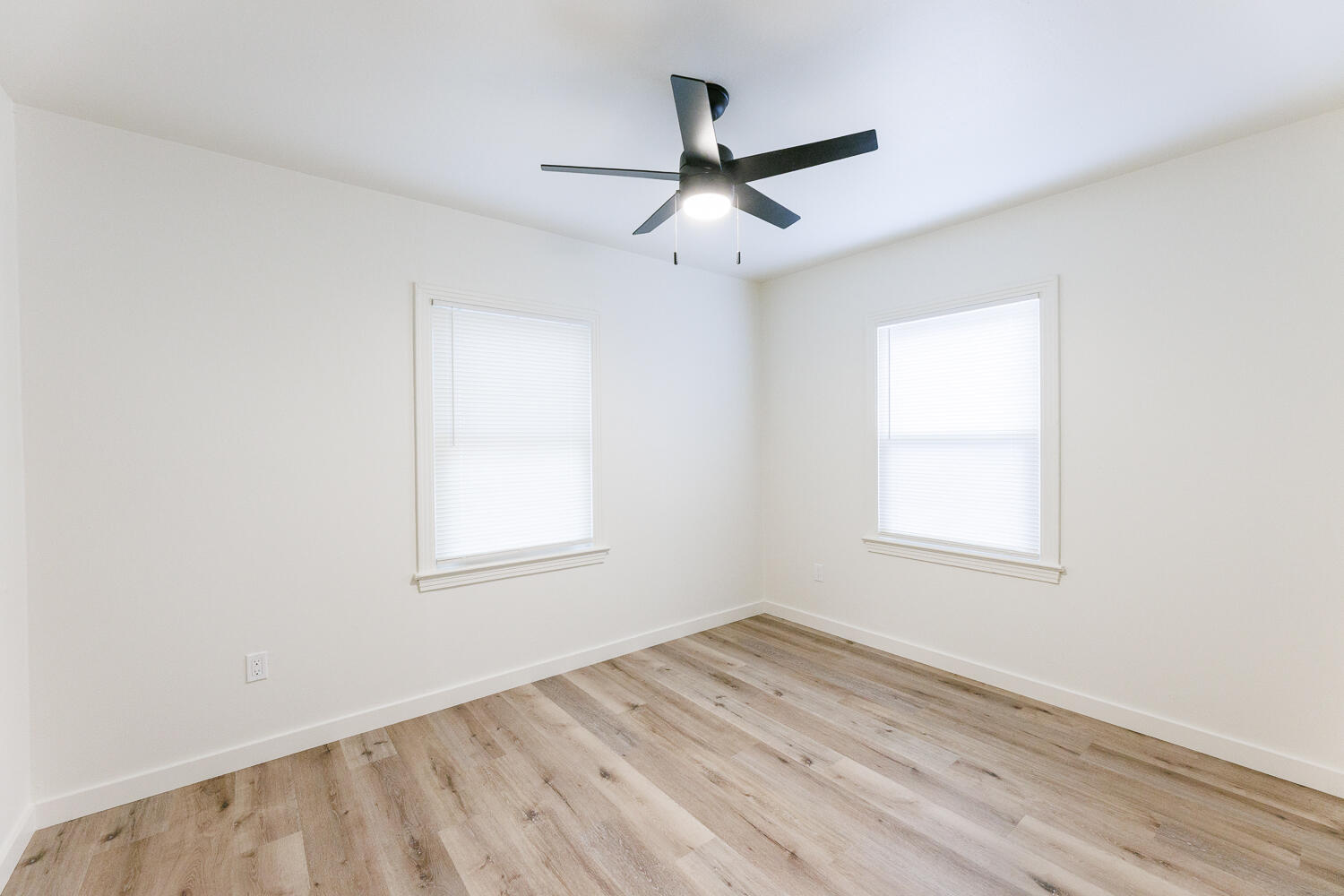 2712 37th Street Lubbock, TX 79413 - Photo 30 of 30 2712 37th-51