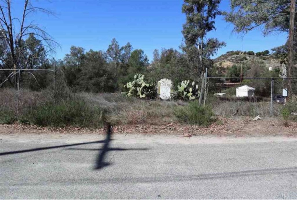 40170 Ross Fallbrook Ca Fallbrook, CA 92028 - Photo 1 of 1 Gallery Image 1