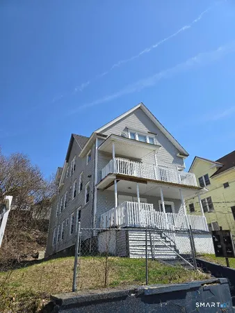 $1,700 | 154 Plaza Avenue, Waterbury, CT 06710