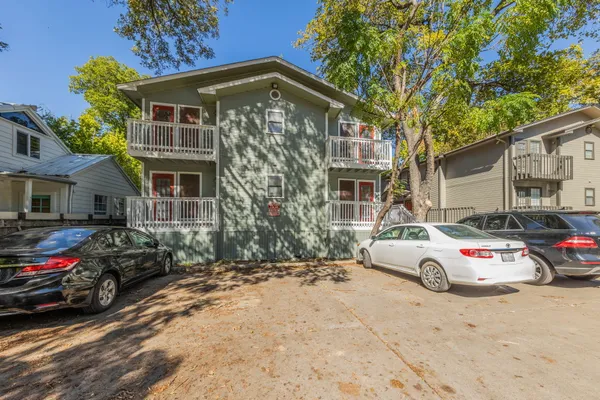 $725 | 4518 Speedway, Unit B, Austin, TX 78751