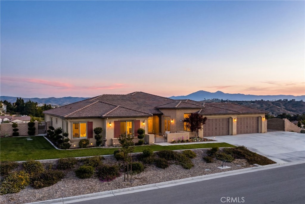 16105 Perry Heights Drive Riverside, CA 92504 - Photo 1 of 60