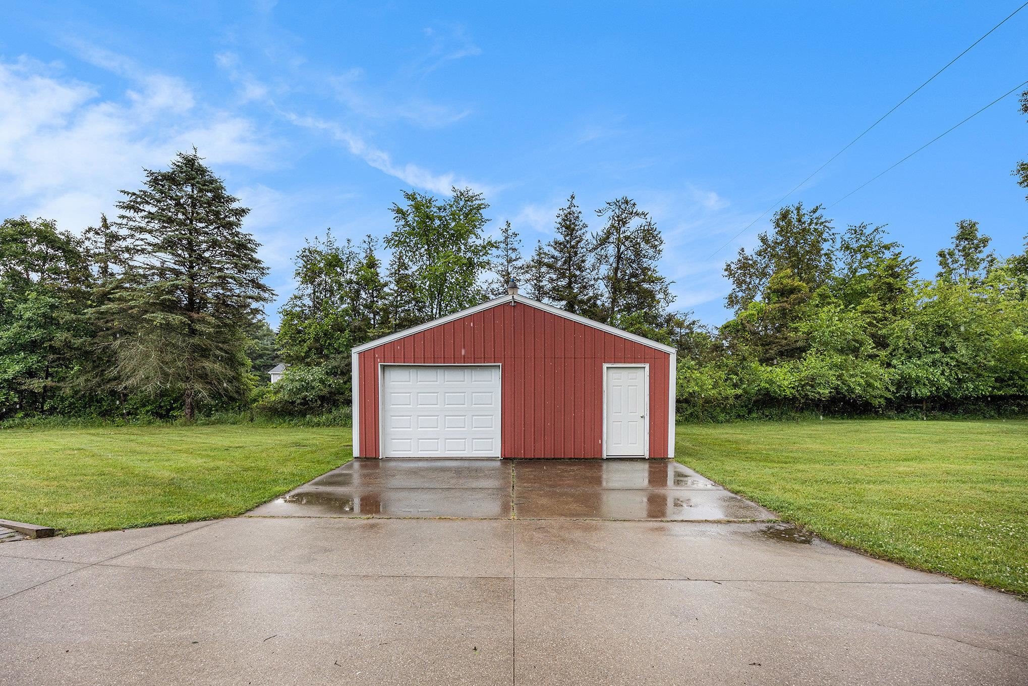 8877 Marr Road Almont, MI 48003 - Photo 24 of 35 50179938-0c7d9ef7-dce6-45f1-b0be-68a7041cf73b.JPG