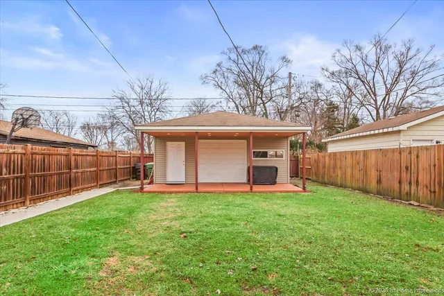 $294,900 | 9603 South Albany Avenue, Evergreen Park, IL 60805