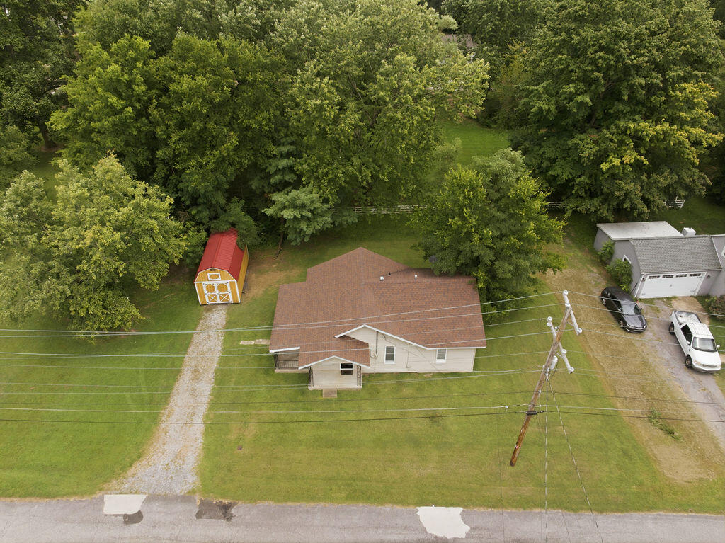 1233 West Ridgeway Street Mayfield, KY 42066 - Photo 17 of 21 17