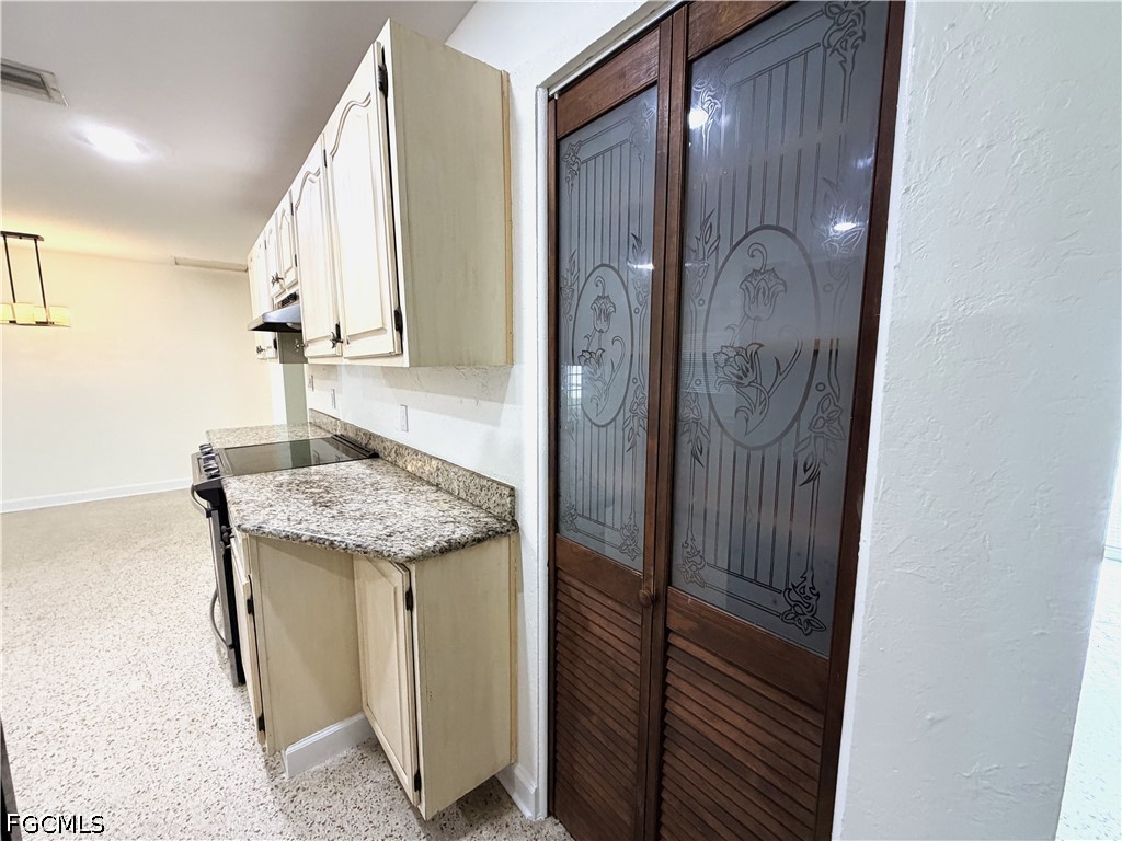 1637 South Mayfair Road Fort Myers, FL 33919 - Photo 9 of 29