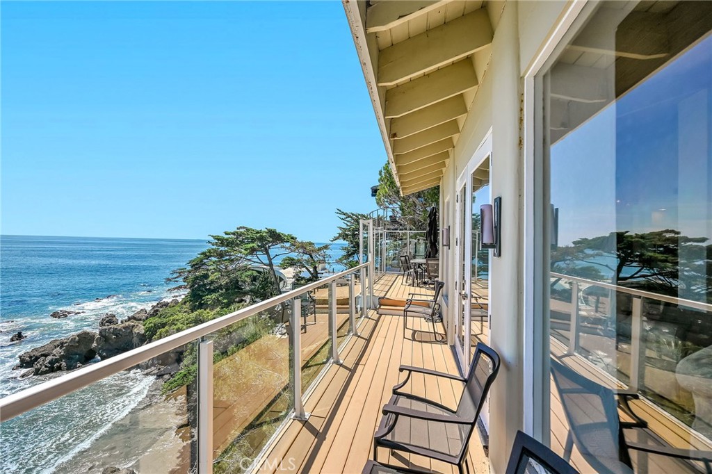 31532 Victoria Point Road Malibu, CA 90265 - Photo 37 of 44