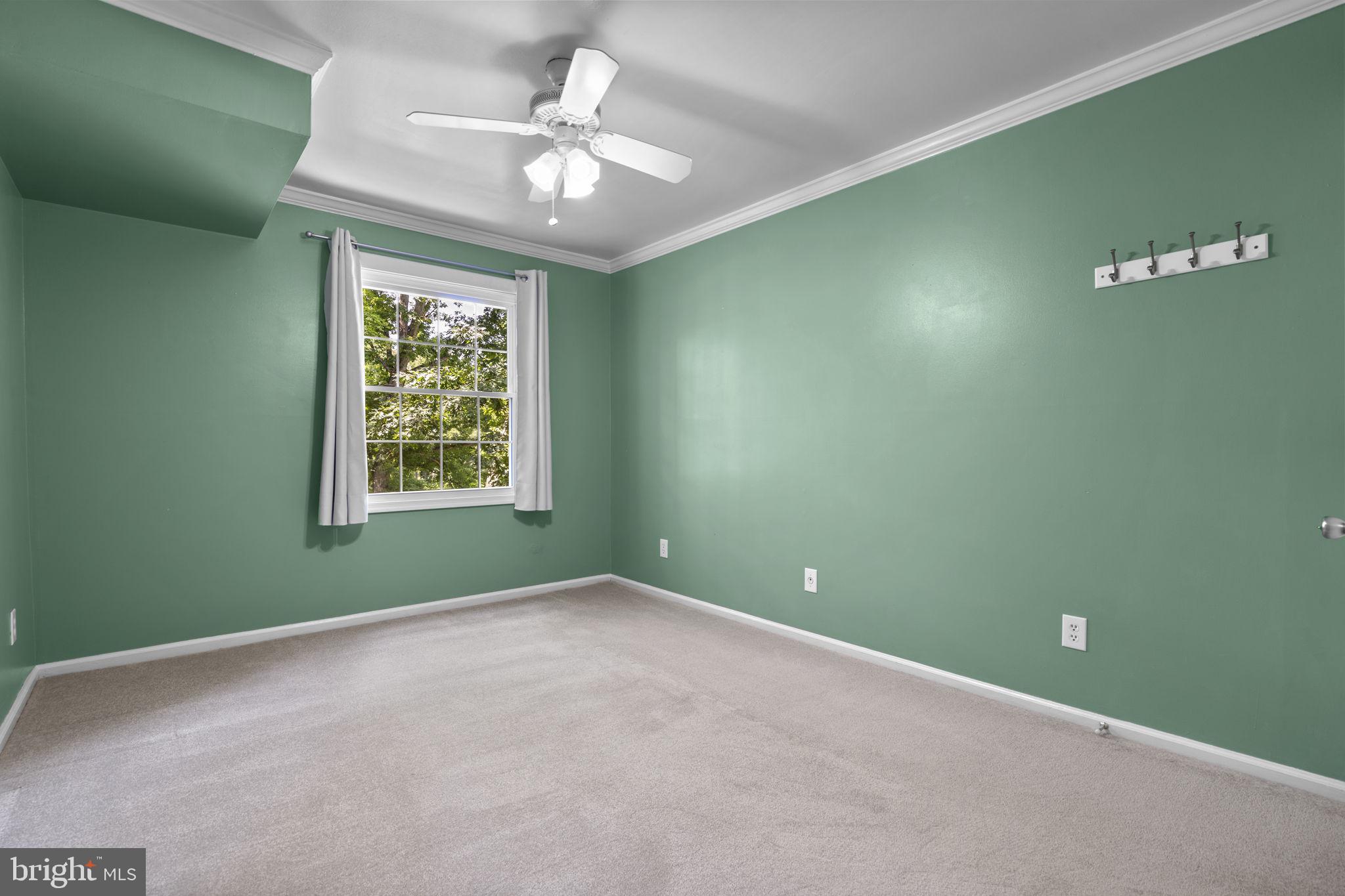 5902 D Kingsford Road Springfield, VA 22152 - Photo 25 of 49 Bedroom 2 with large closet and ceiling fan