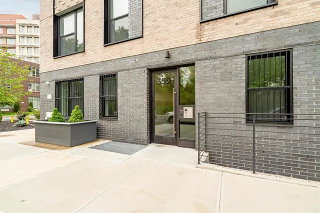 $203,000 | 359 Bronx River Avenue, Unit 3B | Soundview