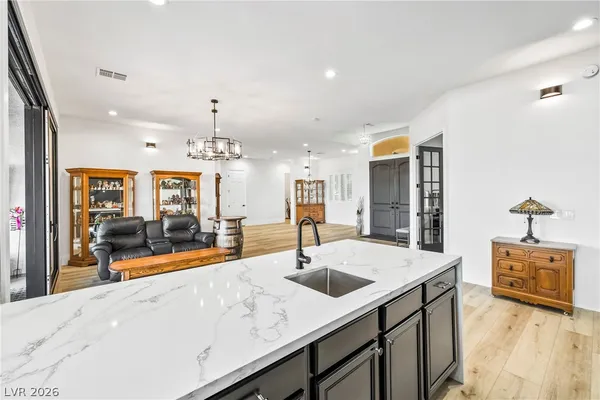 $1,225,000 | 7580 Prancing Pony Court, Las Vegas, NV 89131