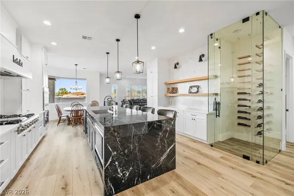 $1,225,000 | 7580 Prancing Pony Court, Las Vegas, NV 89131