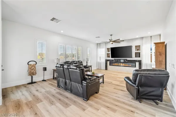 $1,225,000 | 7580 Prancing Pony Court, Las Vegas, NV 89131