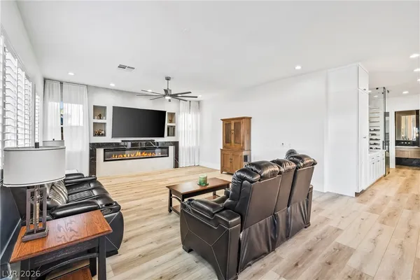 $1,225,000 | 7580 Prancing Pony Court, Las Vegas, NV 89131